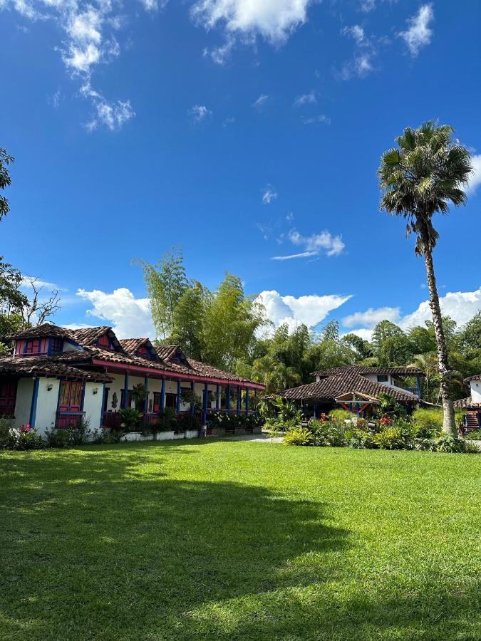 El Percal Hacienda Hotel Монтенегро Экстерьер фото