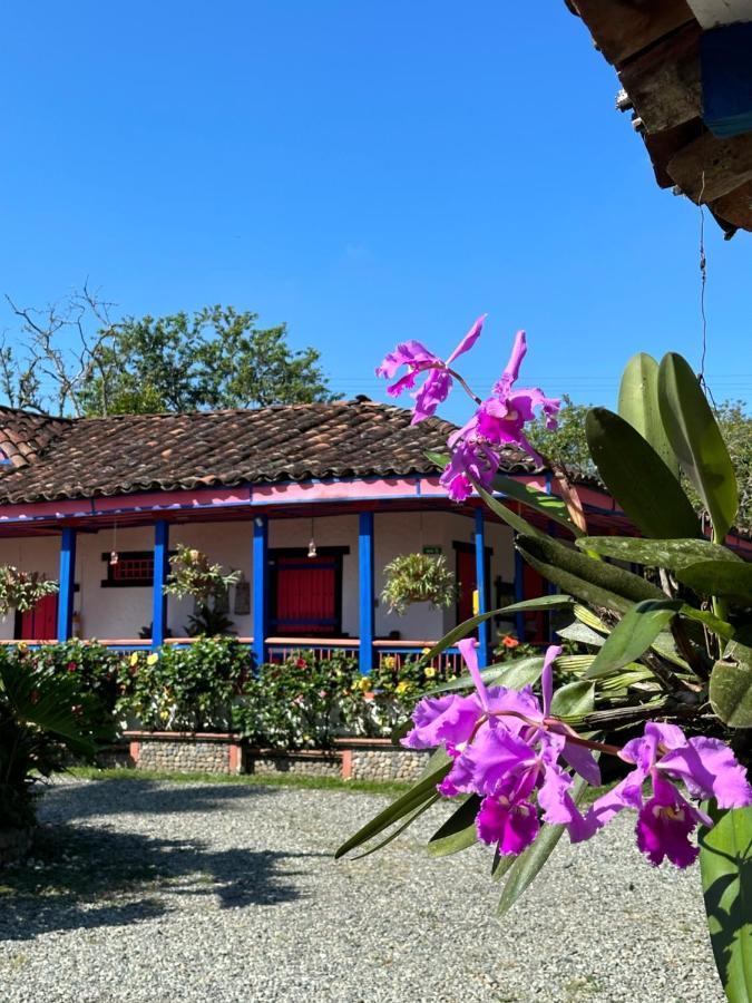 El Percal Hacienda Hotel Монтенегро Экстерьер фото