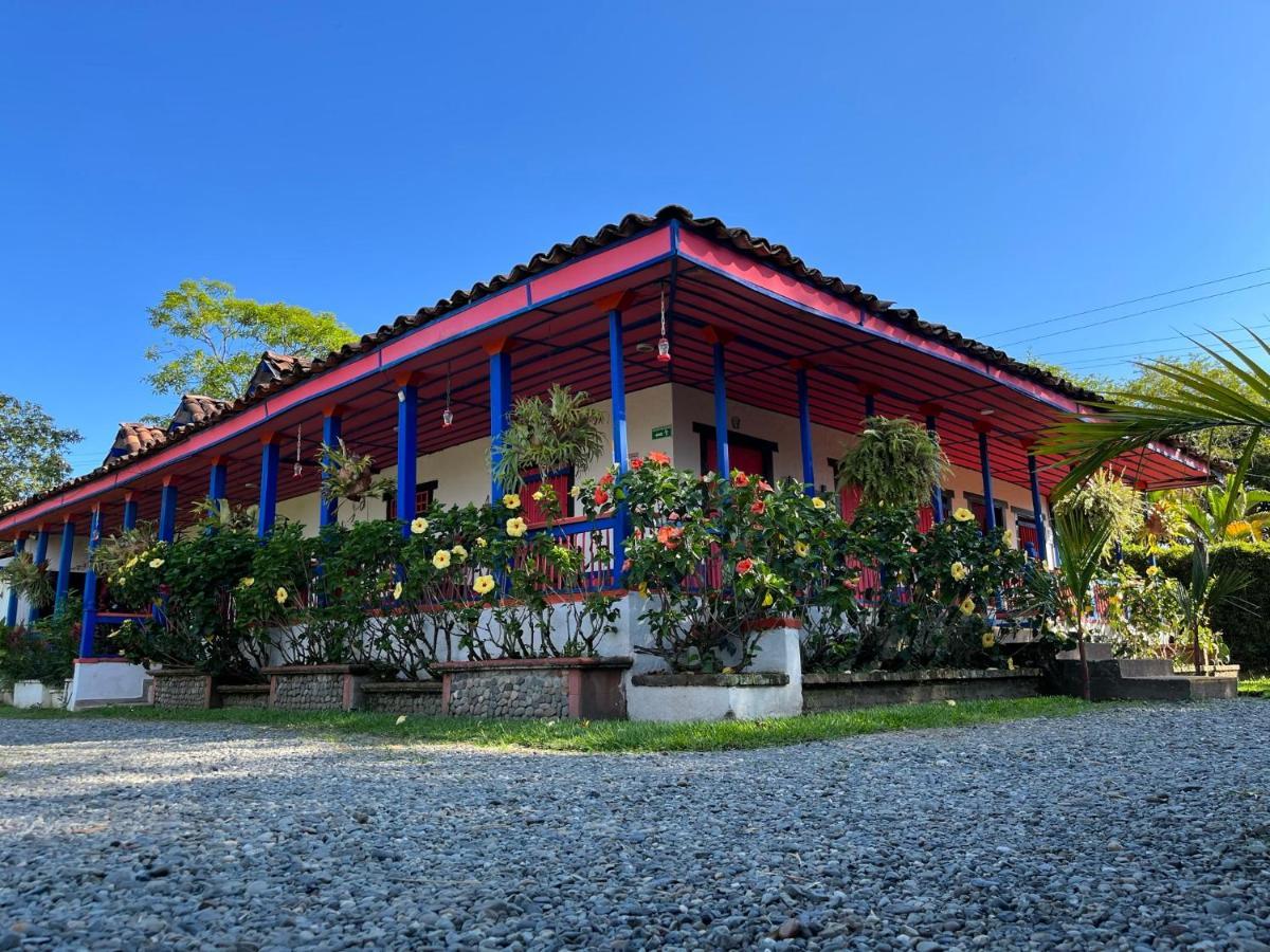 El Percal Hacienda Hotel Монтенегро Экстерьер фото