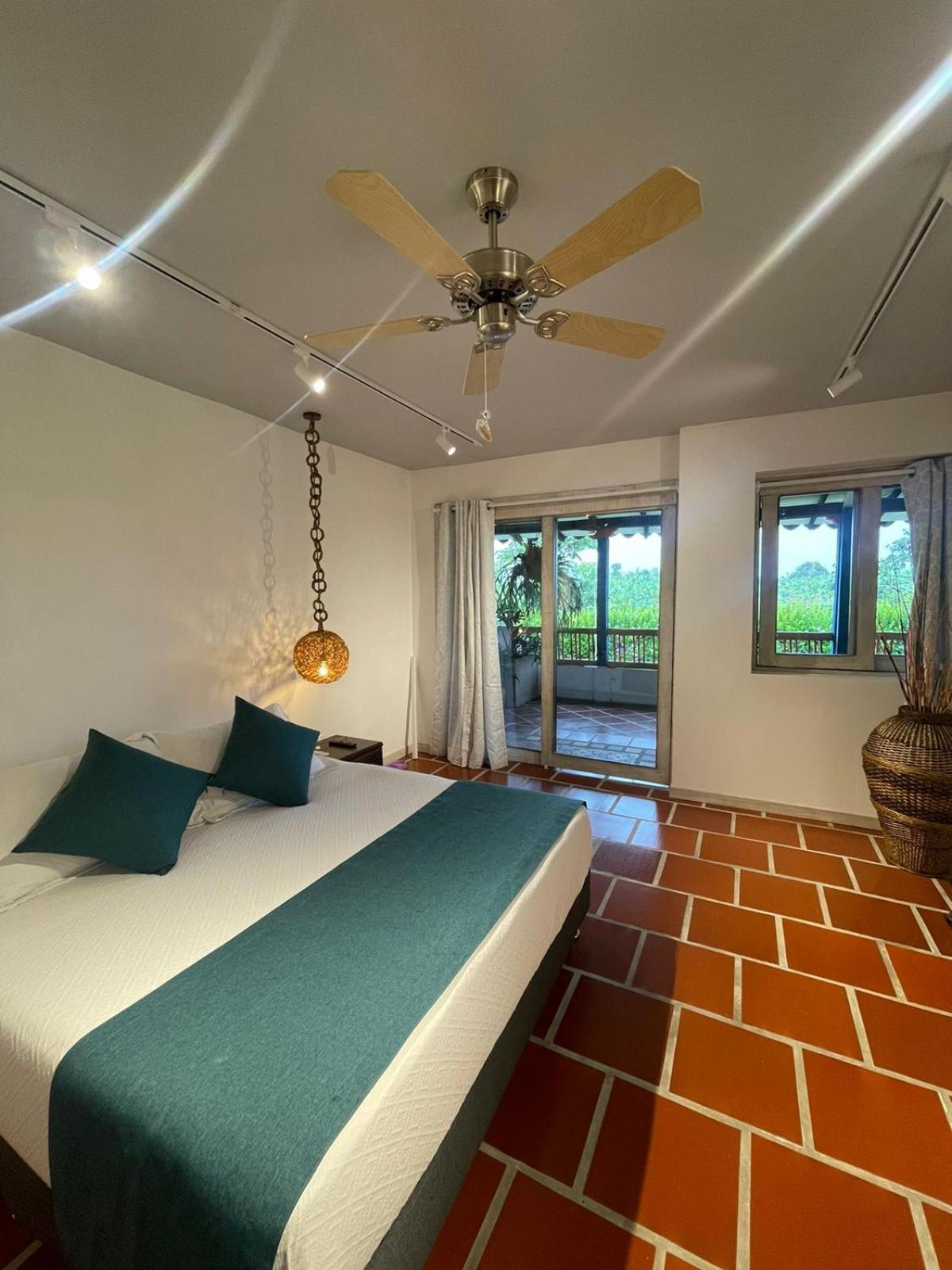 El Percal Hacienda Hotel Монтенегро Экстерьер фото